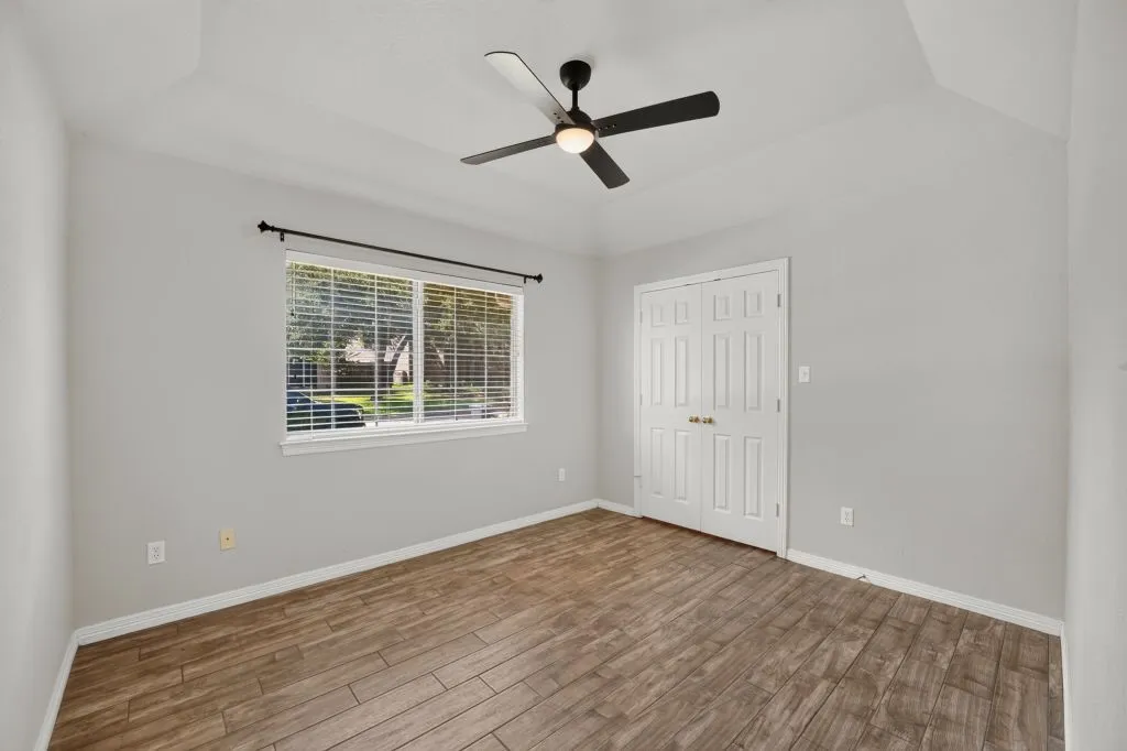 Single Family Residence For Sale in Tarrant County , 1005 Saint Andrews Drive, Mansfield, Texas 76063, 3 Bedroom, 3 Bathroom, 2 Garage spaces, 2,550 Sqft, built in 1996, mls#21388613, Real Estate Agent in Mansfield, Homes For Sale in Tarrant county, Homes For Sale in Mansfield, Realtor in Mansfield Texas, Real Estate Brokerage Independent Realty Texas, Luminita Cordes Realtor