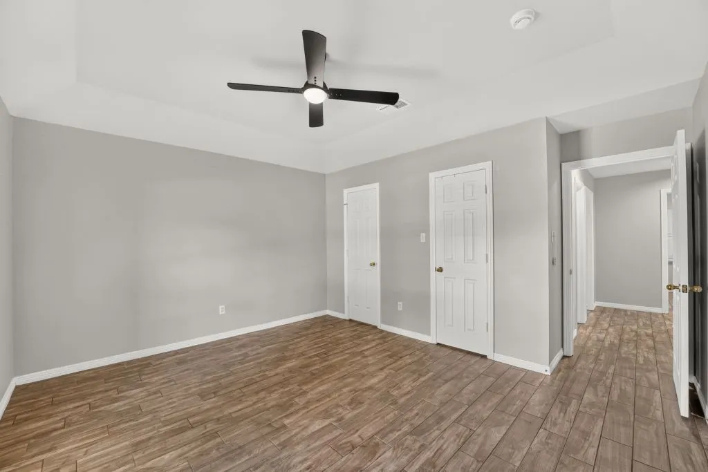 Single Family Residence For Sale in Tarrant County , 1005 Saint Andrews Drive, Mansfield, Texas 76063, 3 Bedroom, 3 Bathroom, 2 Garage spaces, 2,550 Sqft, built in 1996, mls#21388613, Real Estate Agent in Mansfield, Homes For Sale in Tarrant county, Homes For Sale in Mansfield, Realtor in Mansfield Texas, Real Estate Brokerage Independent Realty Texas, Luminita Cordes Realtor