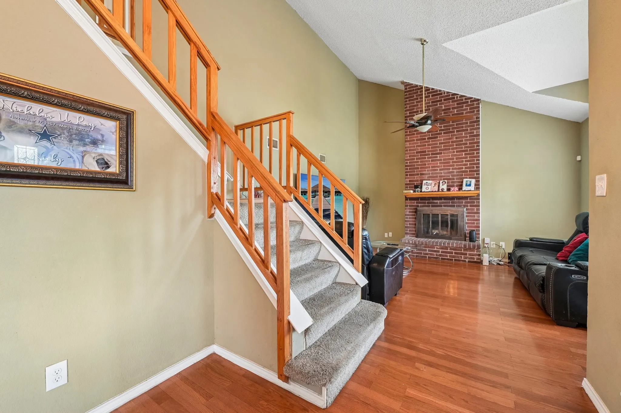 Single Family Residence For Sale in Tarrant County , 4357 Walsh Lane, Grand Prairie, Texas 75052, 3 Bedroom, 3 Bathroom, 2 Garage spaces, 1,774 Sqft, built in 1988, mls#21386860, Real Estate Agent in Grand Prairie, Homes For Sale in Tarrant county, Homes For Sale in Grand Prairie, Realtor in Grand Prairie Texas, Real Estate Brokerage Independent Realty Texas, Luminita Cordes Realtor