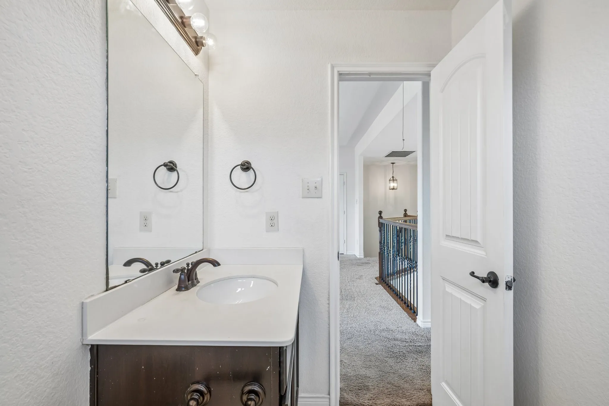 Single Family Residence For Sale in Collin County , 123 Parkwood Drive, Wylie, Texas 75098, 4 Bedroom, 3 Bathroom, 2 Garage spaces, 2,485 Sqft, built in 2015, mls#21386791, Real Estate Agent in Wylie, Homes For Sale in Collin county, Homes For Sale in Wylie, Realtor in Wylie Texas, Real Estate Brokerage Independent Realty Texas, Luminita Cordes Realtor