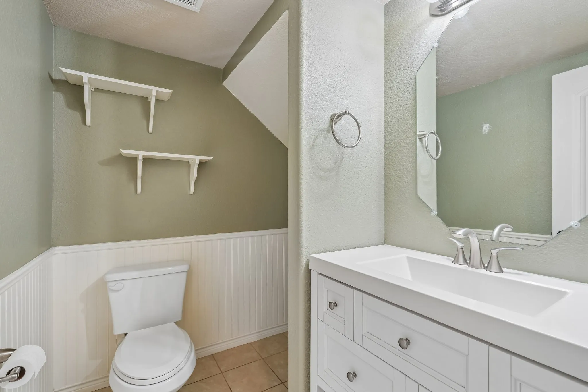 Single Family Residence For Sale in Collin County , 123 Parkwood Drive, Wylie, Texas 75098, 4 Bedroom, 3 Bathroom, 2 Garage spaces, 2,485 Sqft, built in 2015, mls#21386791, Real Estate Agent in Wylie, Homes For Sale in Collin county, Homes For Sale in Wylie, Realtor in Wylie Texas, Real Estate Brokerage Independent Realty Texas, Luminita Cordes Realtor