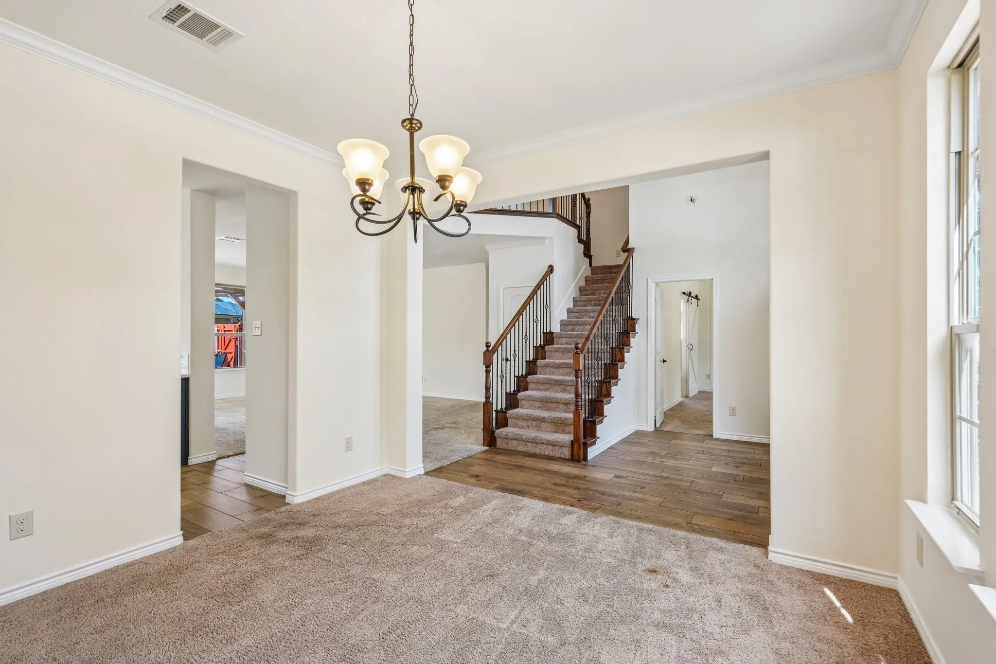 Single Family Residence For Sale in Collin County , 123 Parkwood Drive, Wylie, Texas 75098, 4 Bedroom, 3 Bathroom, 2 Garage spaces, 2,485 Sqft, built in 2015, mls#21386791, Real Estate Agent in Wylie, Homes For Sale in Collin county, Homes For Sale in Wylie, Realtor in Wylie Texas, Real Estate Brokerage Independent Realty Texas, Luminita Cordes Realtor