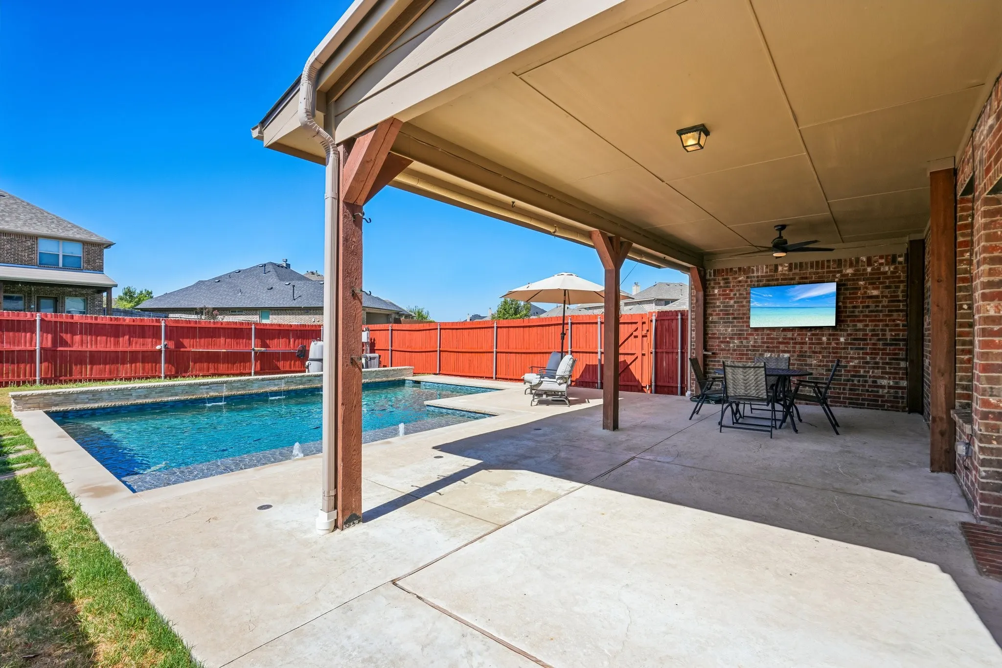 Single Family Residence For Sale in Collin County , 123 Parkwood Drive, Wylie, Texas 75098, 4 Bedroom, 3 Bathroom, 2 Garage spaces, 2,485 Sqft, built in 2015, mls#21386791, Real Estate Agent in Wylie, Homes For Sale in Collin county, Homes For Sale in Wylie, Realtor in Wylie Texas, Real Estate Brokerage Independent Realty Texas, Luminita Cordes Realtor