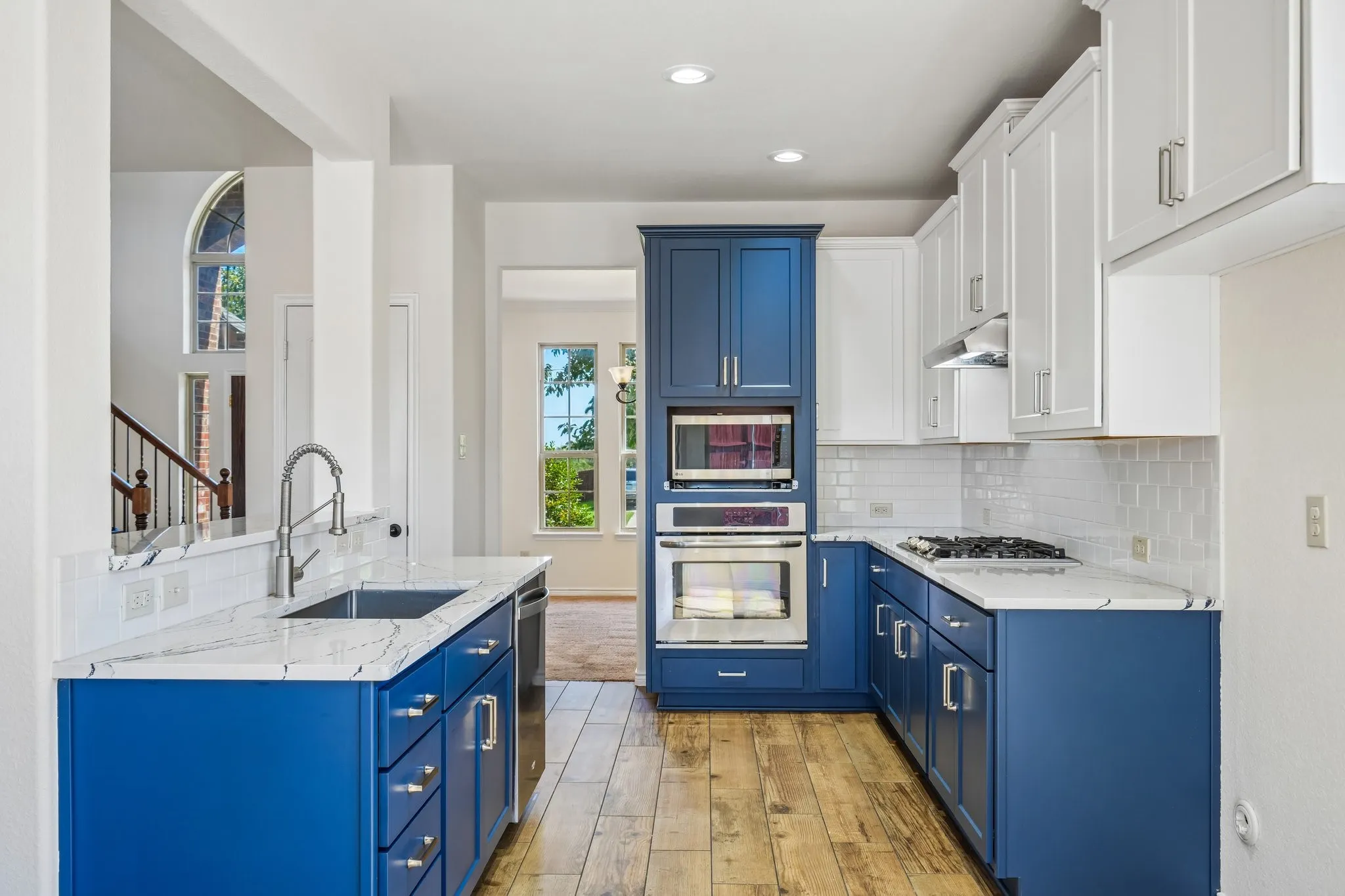 Single Family Residence For Sale in Collin County , 123 Parkwood Drive, Wylie, Texas 75098, 4 Bedroom, 3 Bathroom, 2 Garage spaces, 2,485 Sqft, built in 2015, mls#21386791, Real Estate Agent in Wylie, Homes For Sale in Collin county, Homes For Sale in Wylie, Realtor in Wylie Texas, Real Estate Brokerage Independent Realty Texas, Luminita Cordes Realtor