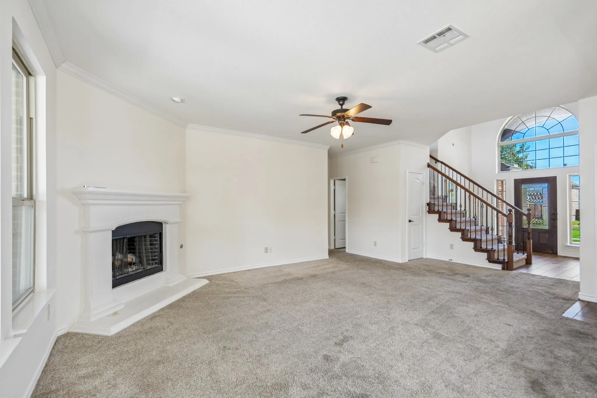 Single Family Residence For Sale in Collin County , 123 Parkwood Drive, Wylie, Texas 75098, 4 Bedroom, 3 Bathroom, 2 Garage spaces, 2,485 Sqft, built in 2015, mls#21386791, Real Estate Agent in Wylie, Homes For Sale in Collin county, Homes For Sale in Wylie, Realtor in Wylie Texas, Real Estate Brokerage Independent Realty Texas, Luminita Cordes Realtor