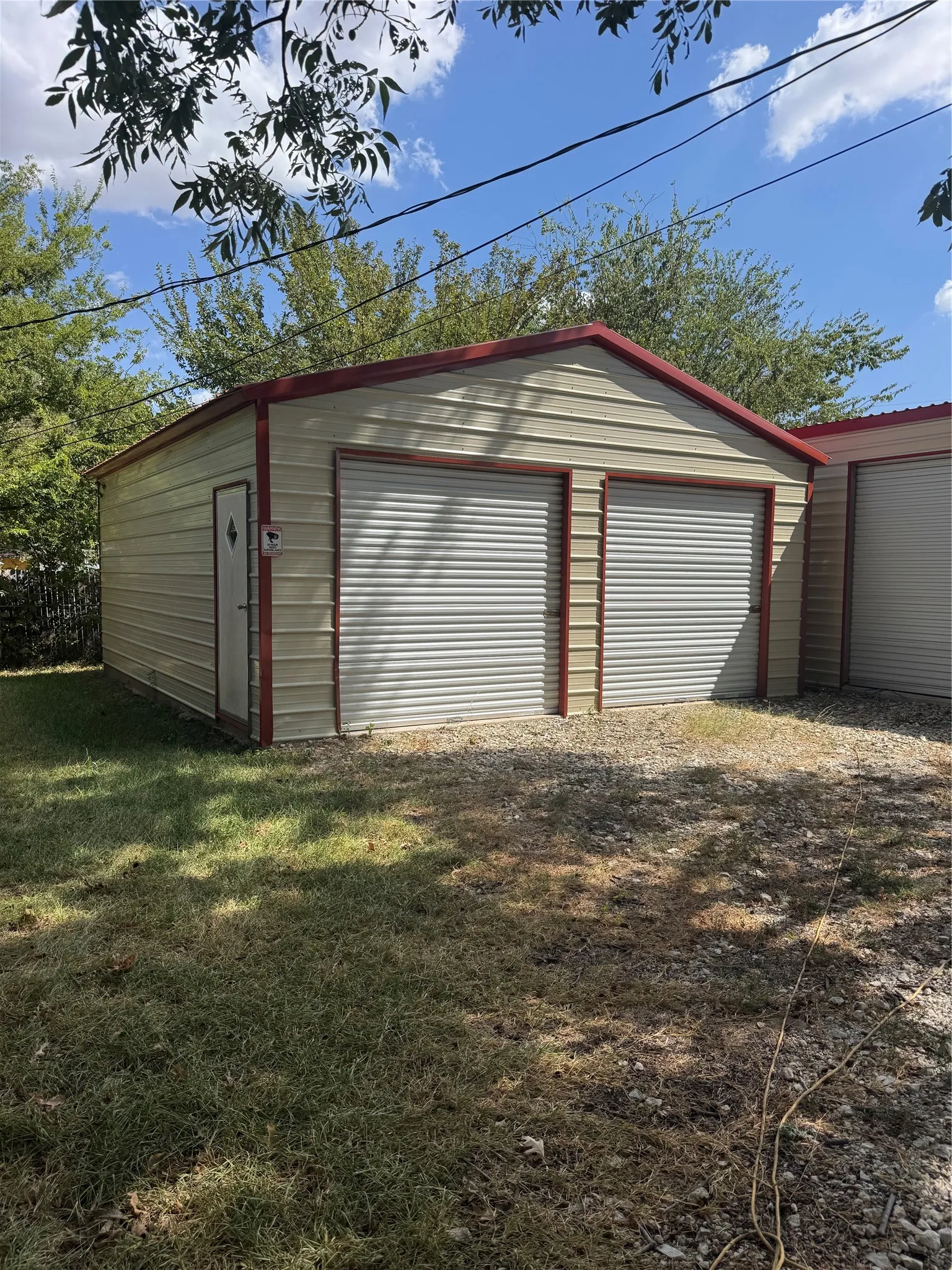 Single Family Residence For Sale in Grayson County , 314 Hall Street, Whitesboro, Texas 76273, 2 Bedroom, 2 Bathroom, 8 Garage spaces, 1,260 Sqft, built in 1972, mls#21371432, Real Estate Agent in Whitesboro, Homes For Sale in Grayson county, Homes For Sale in Whitesboro, Realtor in Whitesboro Texas, Real Estate Brokerage Independent Realty Texas, Luminita Cordes Realtor