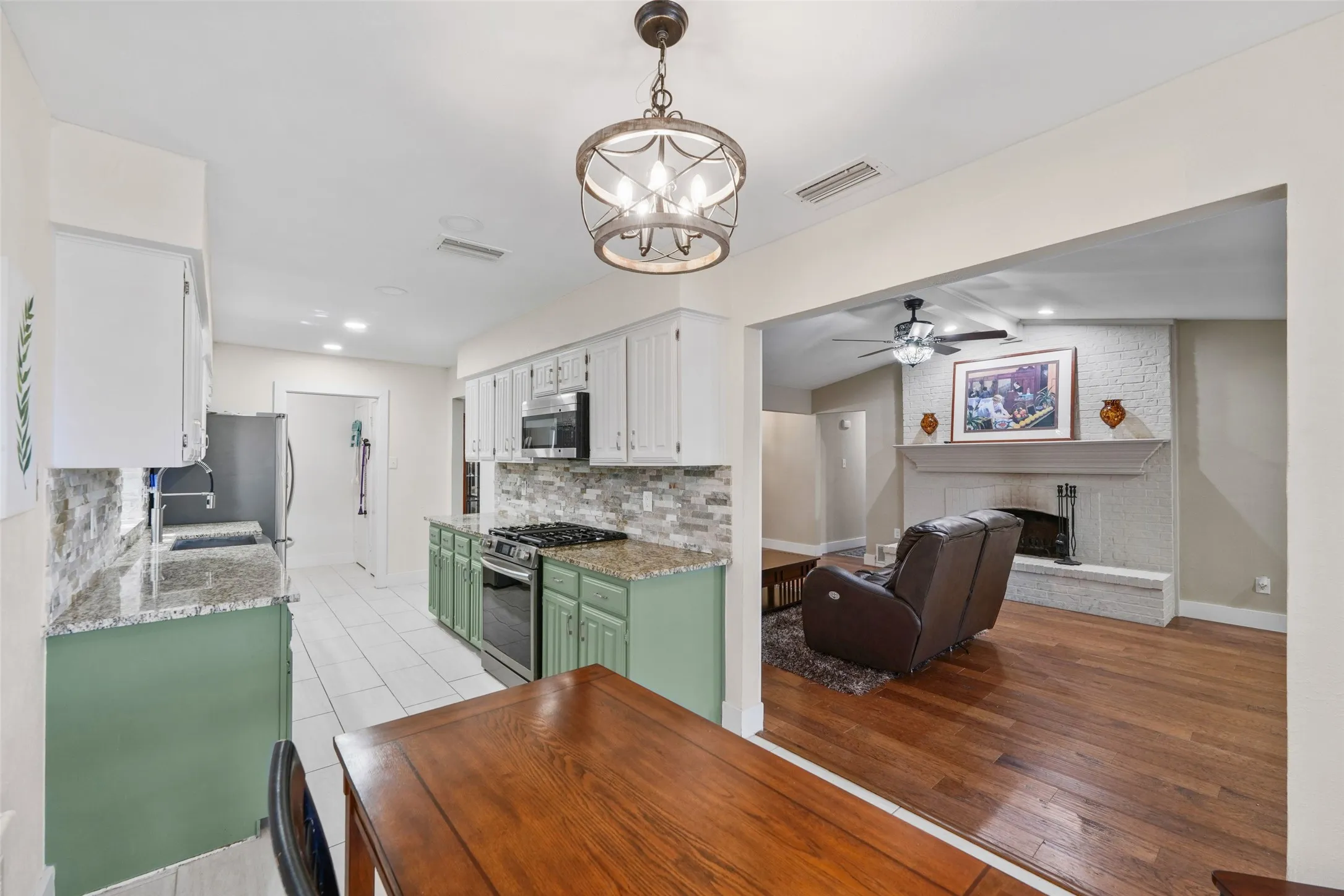 Looking toward kitchen from breakfast nook