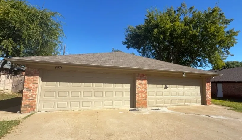Duplex For Rent in Tarrant County , 691 Lantana Drive, Keller, Texas 76248, 2 Bedroom, 2 Bathroom, 2 Garage spaces, 964 Sqft, built in 1984, mls#21388656, Real Estate Agent in Keller, Homes For Rent in Tarrant county, Homes For Rent in Keller, Realtor in Keller Texas, Real Estate Brokerage Independent Realty Texas, Luminita Cordes Realtor