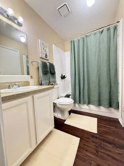 Duplex For Rent in Tarrant County , 691 Lantana Drive, Keller, Texas 76248, 2 Bedroom, 2 Bathroom, 2 Garage spaces, 964 Sqft, built in 1984, mls#21388656, Real Estate Agent in Keller, Homes For Rent in Tarrant county, Homes For Rent in Keller, Realtor in Keller Texas, Real Estate Brokerage Independent Realty Texas, Luminita Cordes Realtor