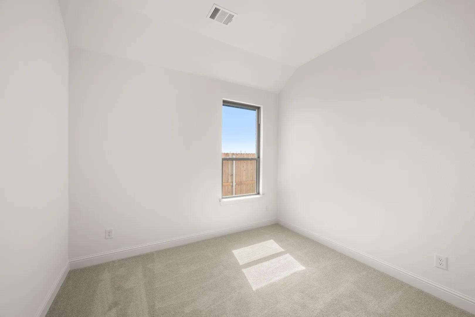 2114 Ash Court8