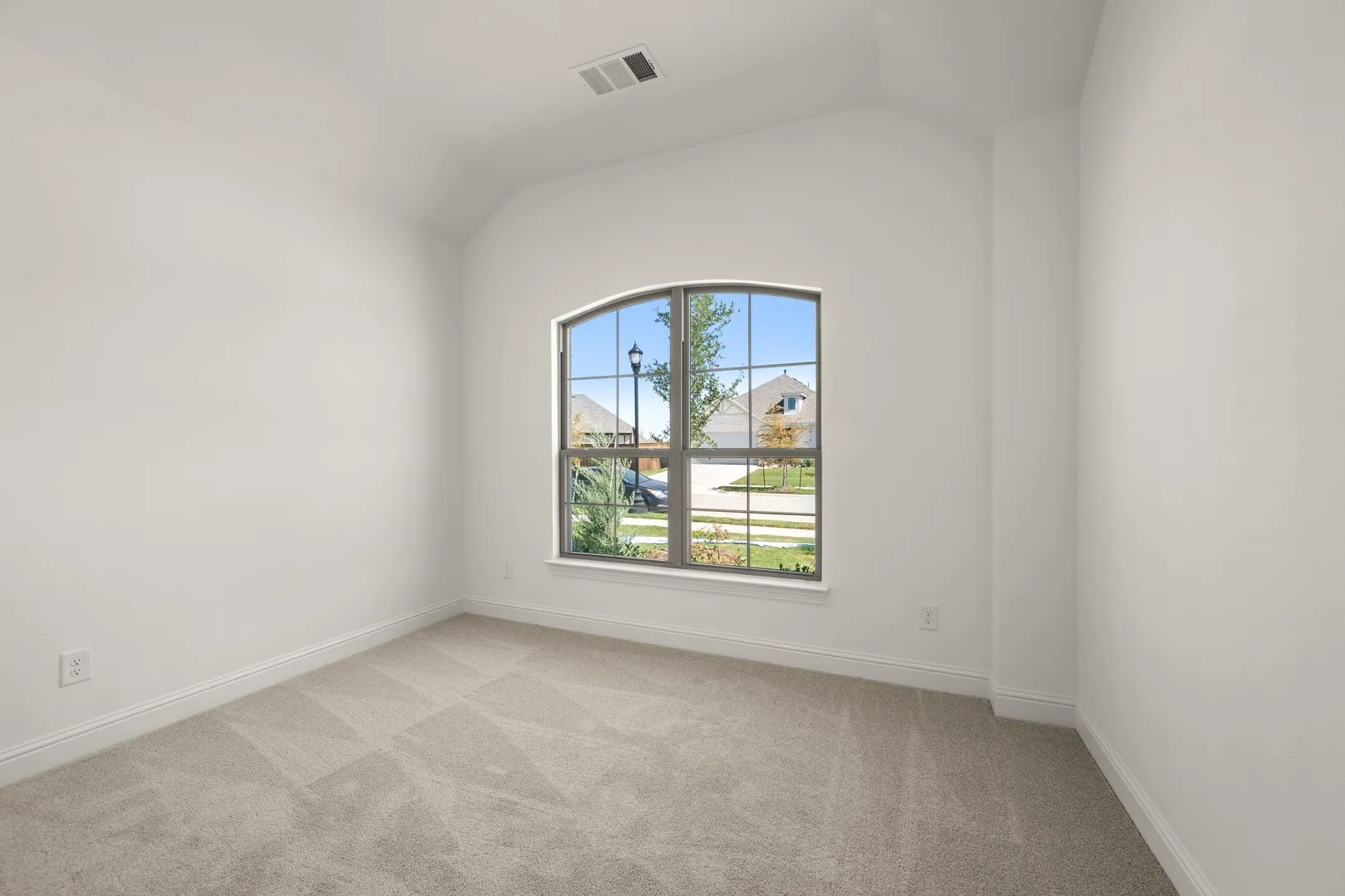 2114 Ash Court4