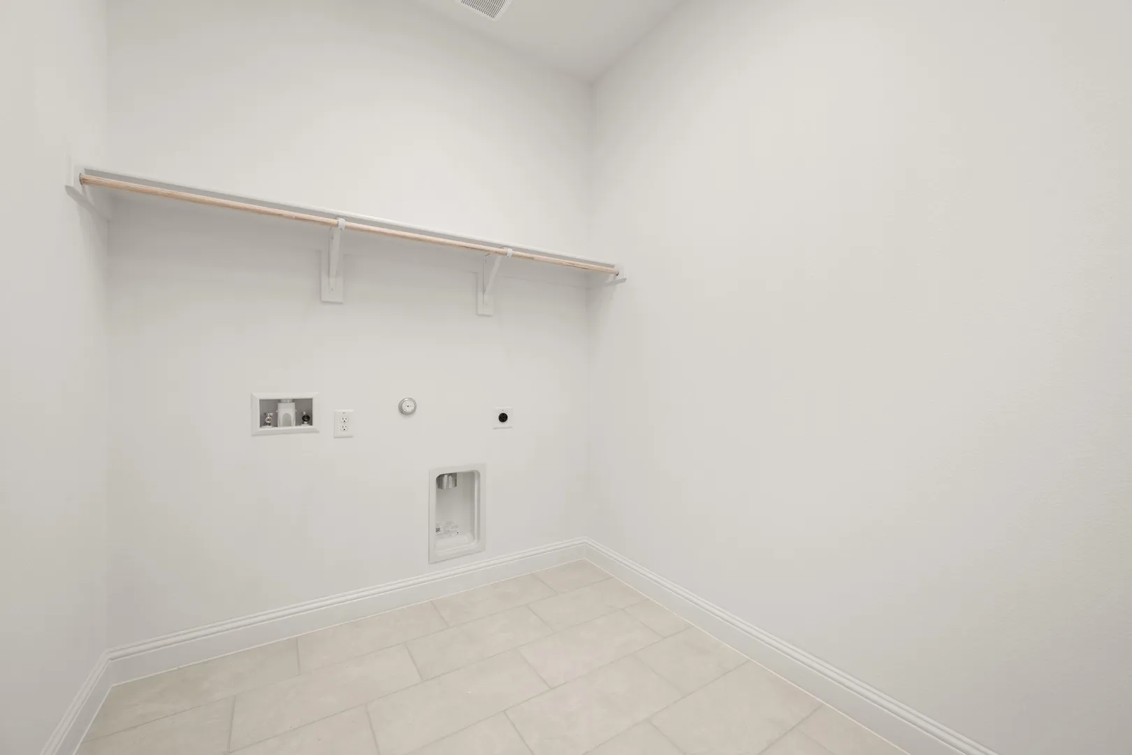 2114 Ash Court7