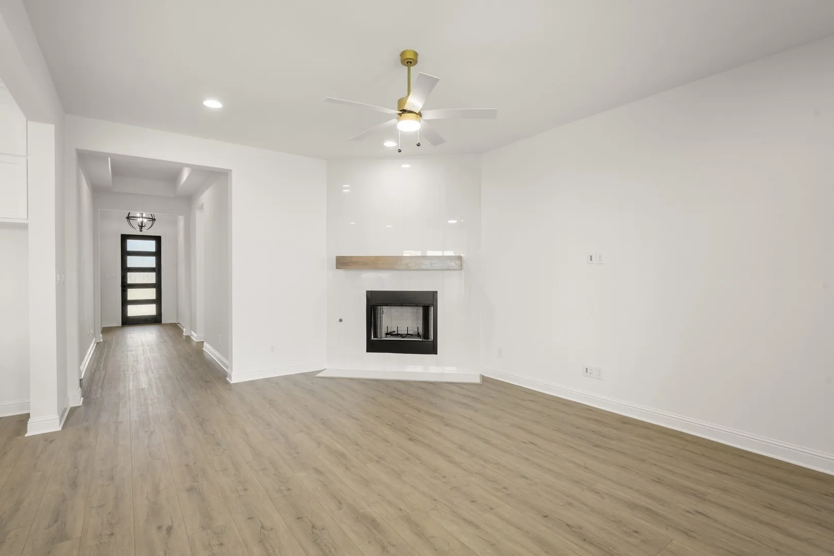 2114 Ash Court10