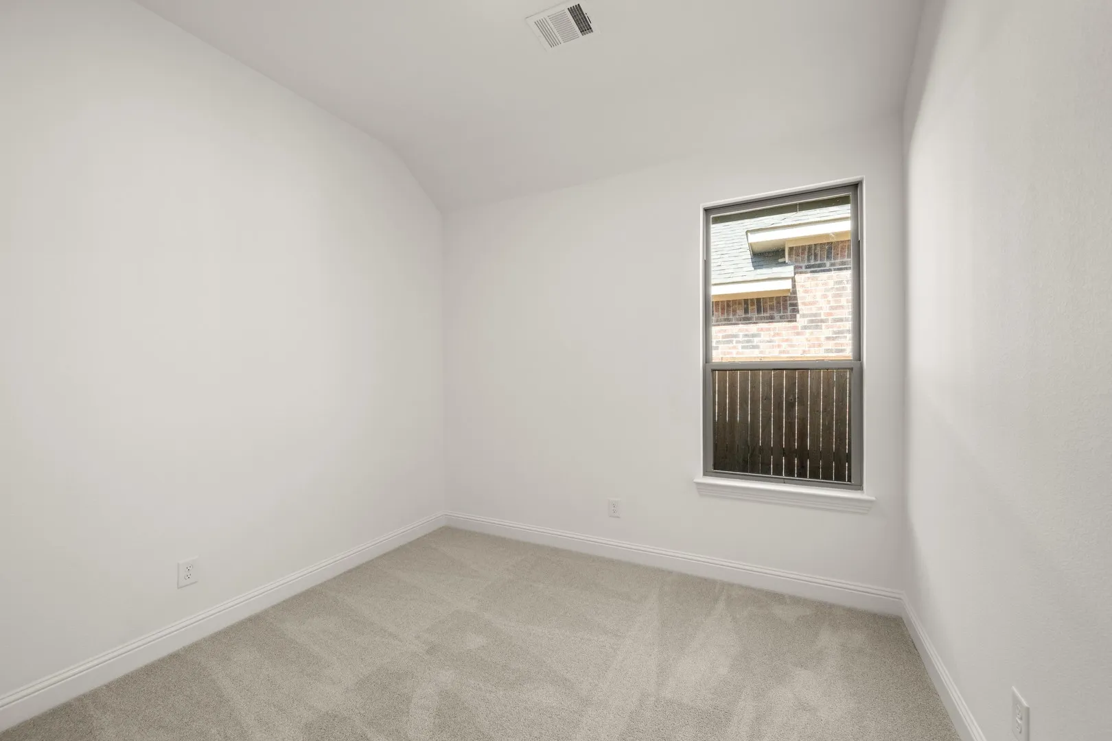 2114 Ash Court5