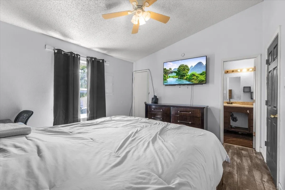 Recessed lighting and ceiling fan fixture
