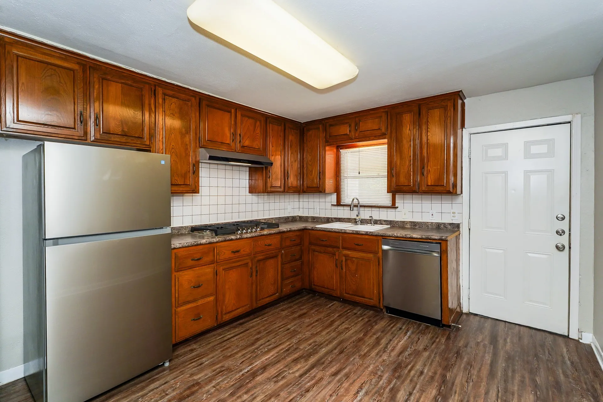 Single Family Residence For Rent in Tarrant County , 3516 Revere Street, Haltom City, Texas 76117, 4 Bedroom, 2 Bathroom, 1 Garage spaces, 1,390 Sqft, built in 1956, mls#21388670, Real Estate Agent in Haltom City, Homes For Rent in Tarrant county, Homes For Rent in Haltom City, Realtor in Haltom City Texas, Real Estate Brokerage Independent Realty Texas, Luminita Cordes Realtor