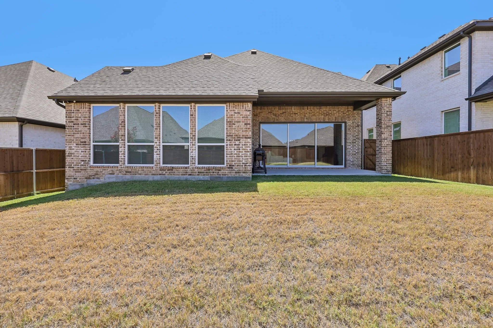 Single Family Residence For Sale in Denton County , 3709 Damsel MacKenzie, Lewisville, Texas 75056, 4 Bedroom, 4 Bathroom, 3 Garage spaces, 3,295 Sqft, built in 2023, mls#21381921, Real Estate Agent in Lewisville, Homes For Sale in Denton county, Homes For Sale in Lewisville, Realtor in Lewisville Texas, Real Estate Brokerage Independent Realty Texas, Luminita Cordes Realtor
