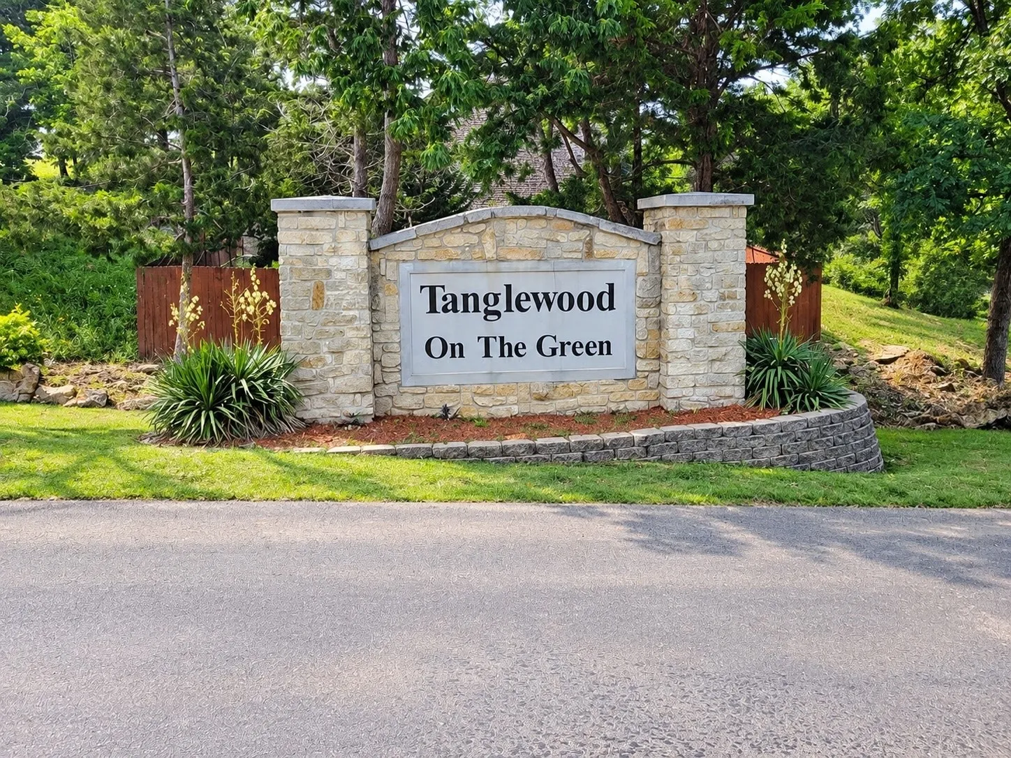 Unimproved Land For Sale in Grayson County , 0 Greenway Bend, Pottsboro, Texas 75076, 0, 0, Garage spaces, 0 Sqft, built in 0, mls#21387896, Real Estate Agent in Pottsboro, Homes For Sale in Grayson county, Homes For Sale in Pottsboro, Realtor in Pottsboro Texas, Real Estate Brokerage Independent Realty Texas, Luminita Cordes Realtor