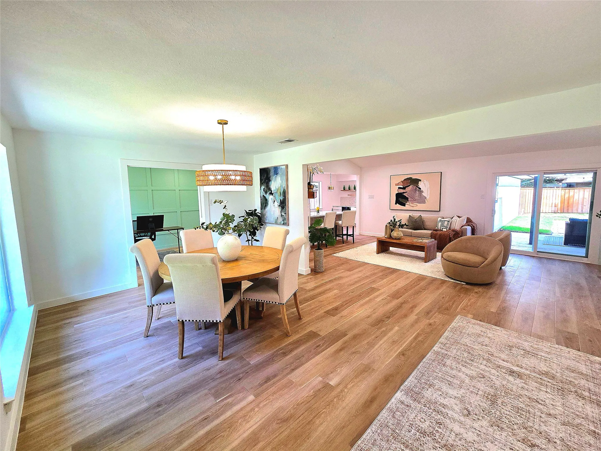 Single Family Residence For Sale in Dallas County , 7305 Heathermore Drive, Dallas, Texas 75248, 4 Bedroom, 3 Bathroom, 2 Garage spaces, 2,120 Sqft, built in 1969, mls#21387464, Real Estate Agent in Dallas, Homes For Sale in Dallas county, Homes For Sale in Dallas, Realtor in Dallas Texas, Real Estate Brokerage Independent Realty Texas, Luminita Cordes Realtor