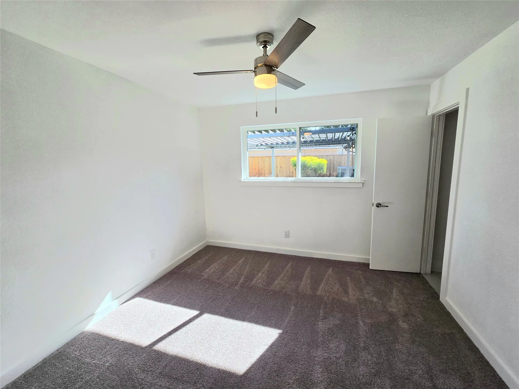 Single Family Residence For Sale in Dallas County , 7305 Heathermore Drive, Dallas, Texas 75248, 4 Bedroom, 3 Bathroom, 2 Garage spaces, 2,120 Sqft, built in 1969, mls#21387464, Real Estate Agent in Dallas, Homes For Sale in Dallas county, Homes For Sale in Dallas, Realtor in Dallas Texas, Real Estate Brokerage Independent Realty Texas, Luminita Cordes Realtor