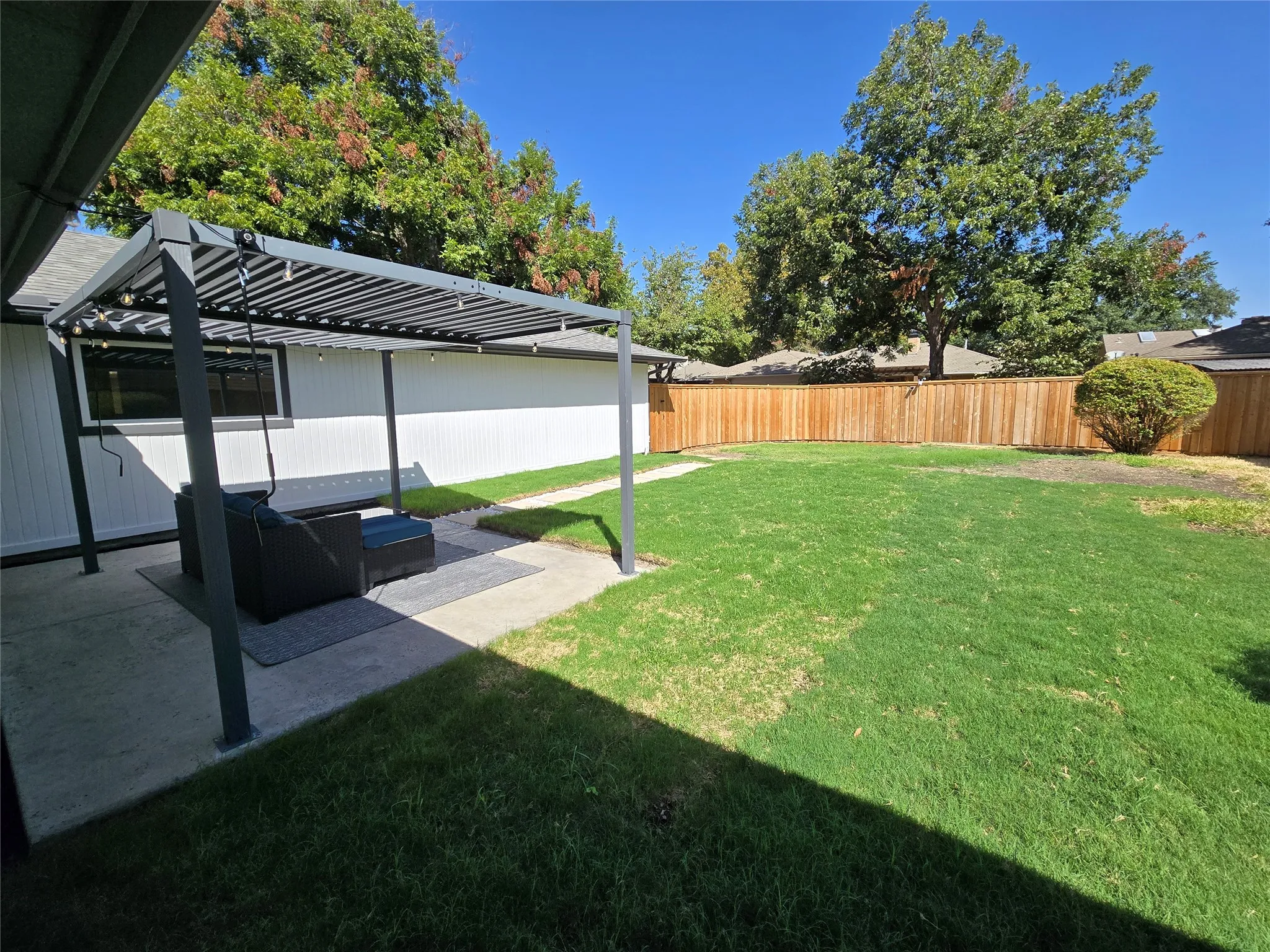 Single Family Residence For Sale in Dallas County , 7305 Heathermore Drive, Dallas, Texas 75248, 4 Bedroom, 3 Bathroom, 2 Garage spaces, 2,120 Sqft, built in 1969, mls#21387464, Real Estate Agent in Dallas, Homes For Sale in Dallas county, Homes For Sale in Dallas, Realtor in Dallas Texas, Real Estate Brokerage Independent Realty Texas, Luminita Cordes Realtor