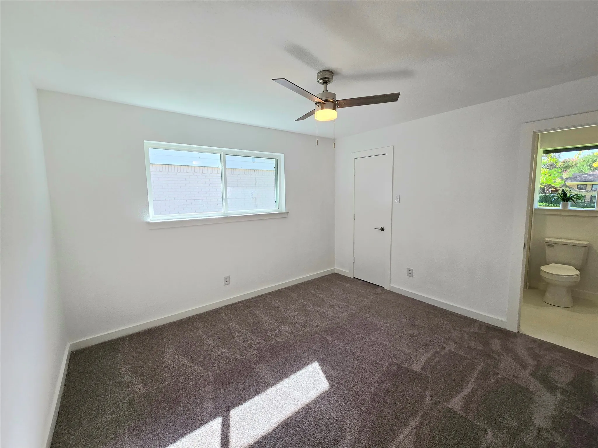 Single Family Residence For Sale in Dallas County , 7305 Heathermore Drive, Dallas, Texas 75248, 4 Bedroom, 3 Bathroom, 2 Garage spaces, 2,120 Sqft, built in 1969, mls#21387464, Real Estate Agent in Dallas, Homes For Sale in Dallas county, Homes For Sale in Dallas, Realtor in Dallas Texas, Real Estate Brokerage Independent Realty Texas, Luminita Cordes Realtor
