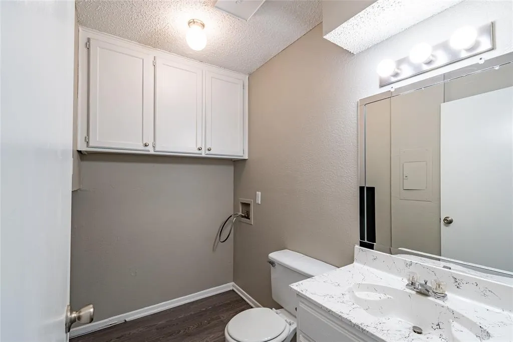 Quadruplex For Rent in Tarrant County , 808 Treadwell Court 808A, Hurst, Texas 76053, 2 Bedroom, 3 Bathroom, Garage spaces, 1,056 Sqft, built in 1985, mls#21388465, Real Estate Agent in Hurst, Homes For Rent in Tarrant county, Homes For Rent in Hurst, Realtor in Hurst Texas, Real Estate Brokerage Independent Realty Texas, Luminita Cordes Realtor