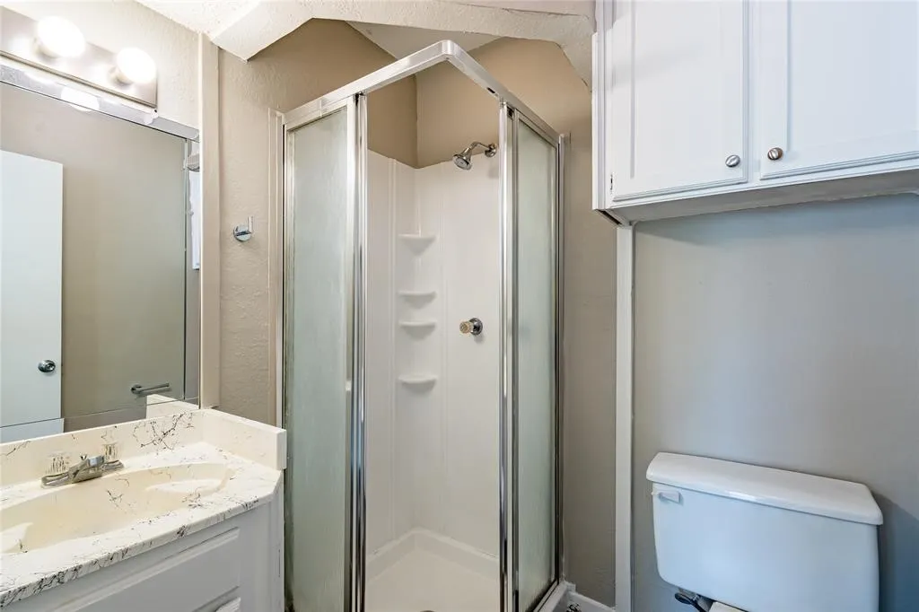 Quadruplex For Rent in Tarrant County , 808 Treadwell Court 808A, Hurst, Texas 76053, 2 Bedroom, 3 Bathroom, Garage spaces, 1,056 Sqft, built in 1985, mls#21388465, Real Estate Agent in Hurst, Homes For Rent in Tarrant county, Homes For Rent in Hurst, Realtor in Hurst Texas, Real Estate Brokerage Independent Realty Texas, Luminita Cordes Realtor