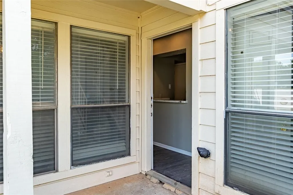 Quadruplex For Rent in Tarrant County , 808 Treadwell Court 808A, Hurst, Texas 76053, 2 Bedroom, 3 Bathroom, Garage spaces, 1,056 Sqft, built in 1985, mls#21388465, Real Estate Agent in Hurst, Homes For Rent in Tarrant county, Homes For Rent in Hurst, Realtor in Hurst Texas, Real Estate Brokerage Independent Realty Texas, Luminita Cordes Realtor