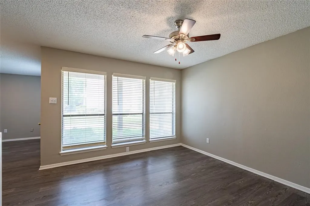 Quadruplex For Rent in Tarrant County , 808 Treadwell Court 808A, Hurst, Texas 76053, 2 Bedroom, 3 Bathroom, Garage spaces, 1,056 Sqft, built in 1985, mls#21388465, Real Estate Agent in Hurst, Homes For Rent in Tarrant county, Homes For Rent in Hurst, Realtor in Hurst Texas, Real Estate Brokerage Independent Realty Texas, Luminita Cordes Realtor