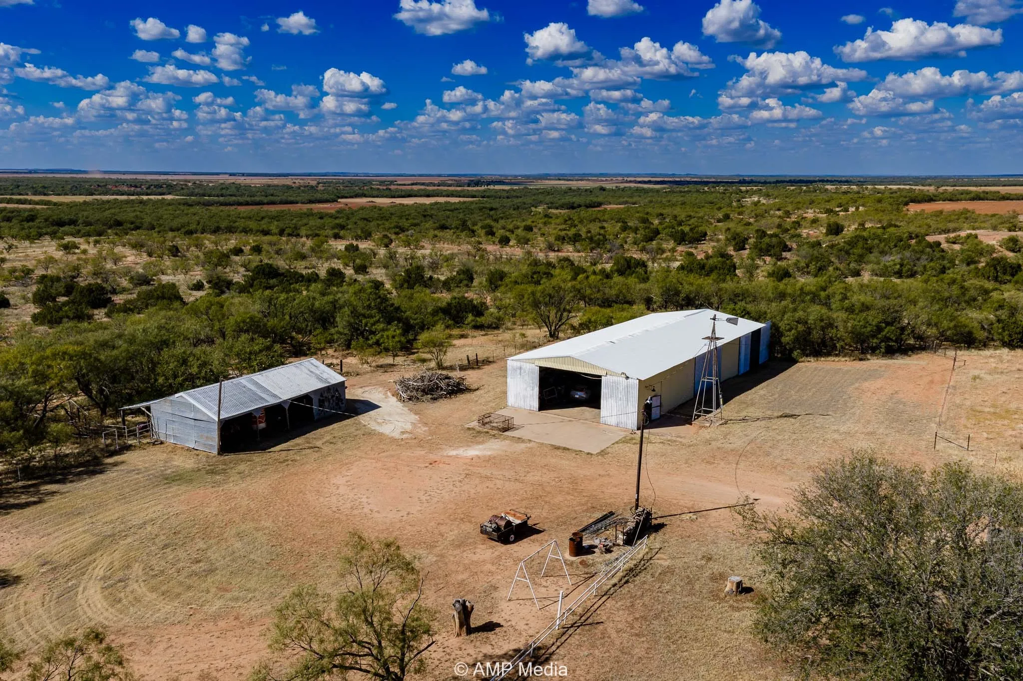 Single Family Residence For Sale in Haskell County , 4538 Co Road 463, Rule, Texas 79547, 3 Bedroom, 2 Bathroom, 2 Garage spaces, 2,282 Sqft, built in 1940, mls#21386502, Real Estate Agent in Rule, Homes For Sale in Haskell county, Homes For Sale in Rule, Realtor in Rule Texas, Real Estate Brokerage Independent Realty Texas, Luminita Cordes Realtor