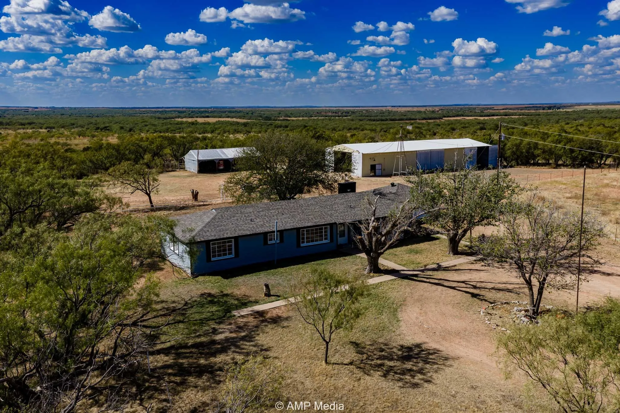 Single Family Residence For Sale in Haskell County , 4538 Co Road 463, Rule, Texas 79547, 3 Bedroom, 2 Bathroom, 2 Garage spaces, 2,282 Sqft, built in 1940, mls#21386502, Real Estate Agent in Rule, Homes For Sale in Haskell county, Homes For Sale in Rule, Realtor in Rule Texas, Real Estate Brokerage Independent Realty Texas, Luminita Cordes Realtor