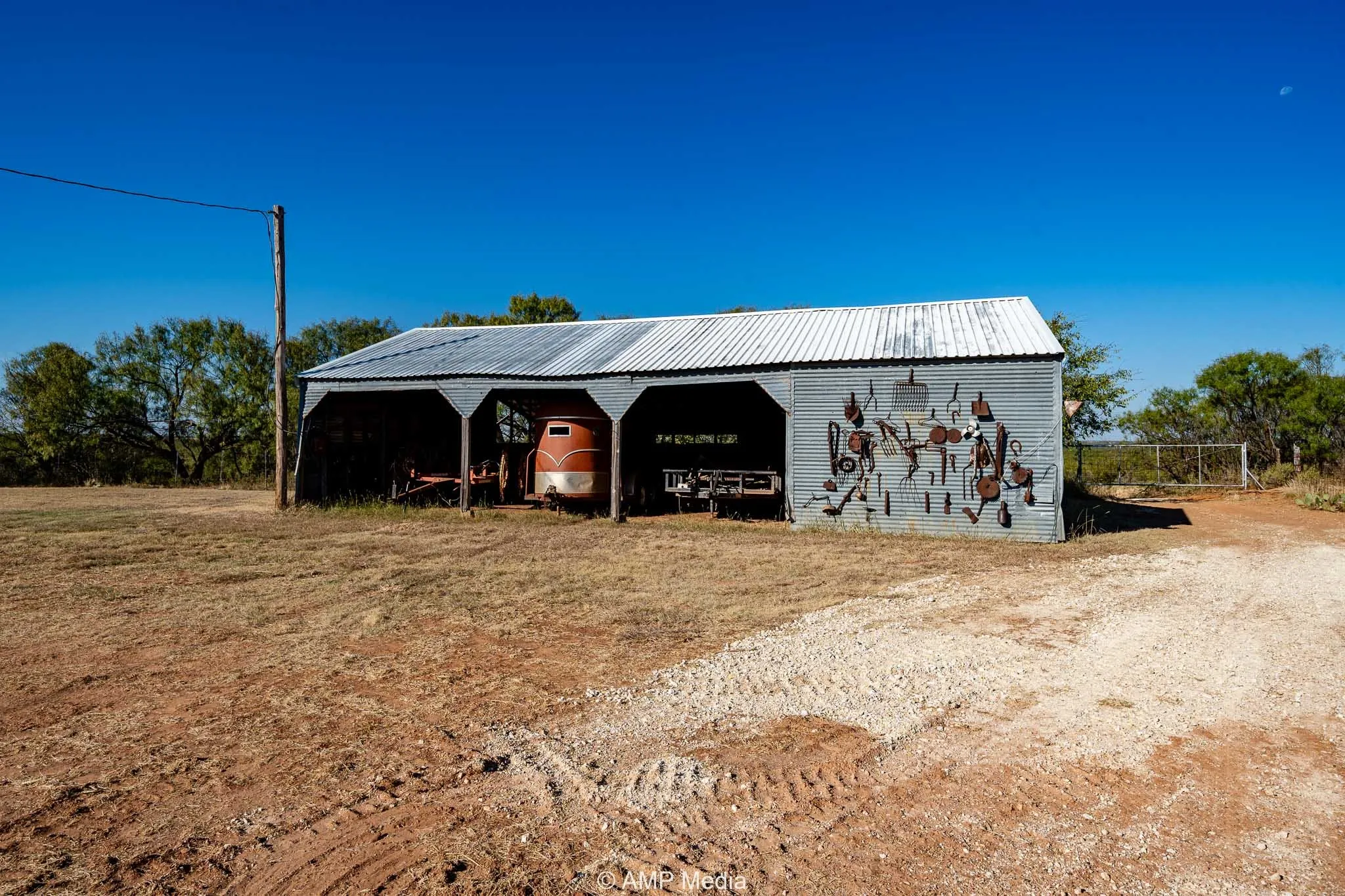 Single Family Residence For Sale in Haskell County , 4538 Co Road 463, Rule, Texas 79547, 3 Bedroom, 2 Bathroom, 2 Garage spaces, 2,282 Sqft, built in 1940, mls#21386502, Real Estate Agent in Rule, Homes For Sale in Haskell county, Homes For Sale in Rule, Realtor in Rule Texas, Real Estate Brokerage Independent Realty Texas, Luminita Cordes Realtor