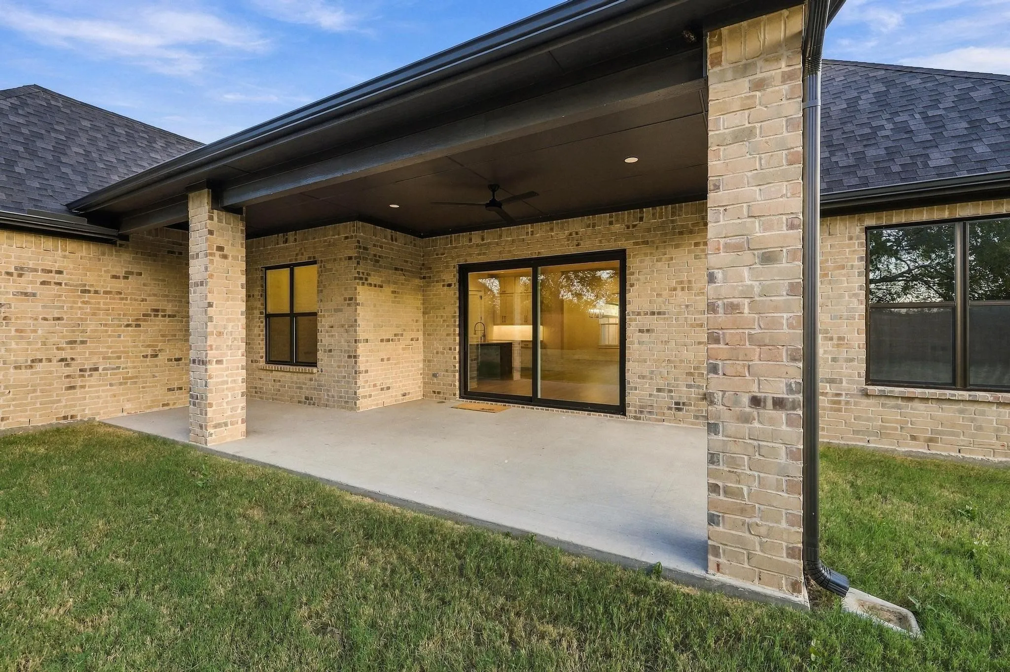 Single Family Residence For Sale in Grayson County , 1830 Heritage Knoll Drive, Sherman, Texas 75092, 4 Bedroom, 3 Bathroom, 2 Garage spaces, 3,079 Sqft, built in 2026, mls#21388665, Real Estate Agent in Sherman, Homes For Sale in Grayson county, Homes For Sale in Sherman, Realtor in Sherman Texas, Real Estate Brokerage Independent Realty Texas, Luminita Cordes Realtor