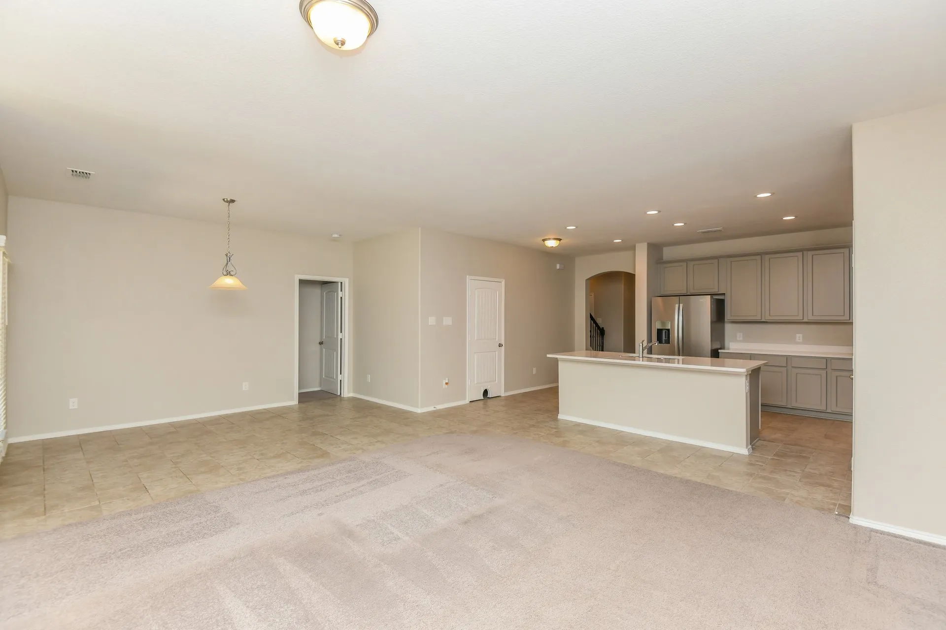 Single Family Residence For Rent in Tarrant County , 6252 Outrigger Road, Fort Worth, Texas 76179, 4 Bedroom, 3 Bathroom, 2 Garage spaces, 2,594 Sqft, built in 2019, mls#21388682, Real Estate Agent in Fort Worth, Homes For Rent in Tarrant county, Homes For Rent in Fort Worth, Realtor in Fort Worth Texas, Real Estate Brokerage Independent Realty Texas, Luminita Cordes Realtor