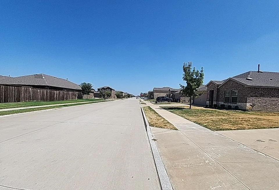 Single Family Residence For Sale in Denton County , 6308 Aston Drive, Celina, Texas 76227, 4 Bedroom, 3 Bathroom, 2 Garage spaces, 2,240 Sqft, built in 2021, mls#21388691, Real Estate Agent in Celina, Homes For Sale in Denton county, Homes For Sale in Celina, Realtor in Celina Texas, Real Estate Brokerage Independent Realty Texas, Luminita Cordes Realtor