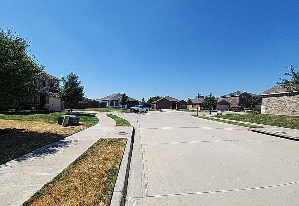 Single Family Residence For Sale in Denton County , 6308 Aston Drive, Celina, Texas 76227, 4 Bedroom, 3 Bathroom, 2 Garage spaces, 2,240 Sqft, built in 2021, mls#21388691, Real Estate Agent in Celina, Homes For Sale in Denton county, Homes For Sale in Celina, Realtor in Celina Texas, Real Estate Brokerage Independent Realty Texas, Luminita Cordes Realtor