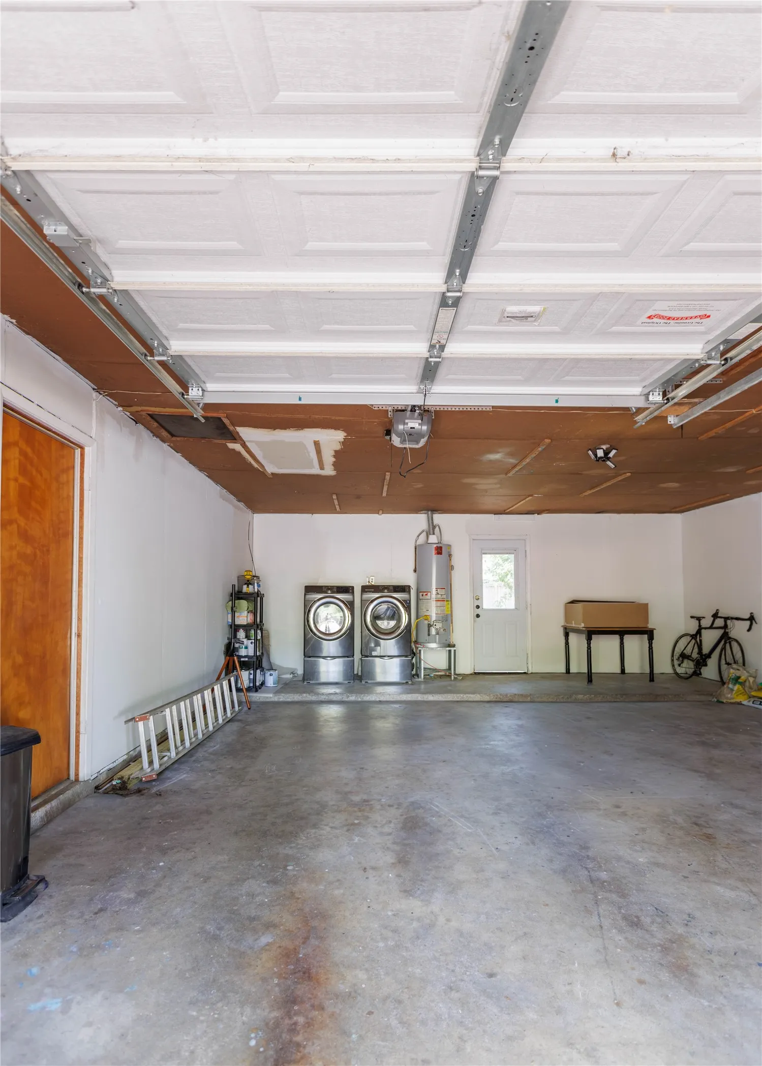 Single Family Residence For Sale in Mc Lennan County , 8812 Panther Drive, Woodway, Texas 76712, 3 Bedroom, 2 Bathroom, 2 Garage spaces, 1,248 Sqft, built in 1964, mls#21387947, Real Estate Agent in Woodway, Homes For Sale in Mc Lennan county, Homes For Sale in Woodway, Realtor in Woodway Texas, Real Estate Brokerage Independent Realty Texas, Luminita Cordes Realtor