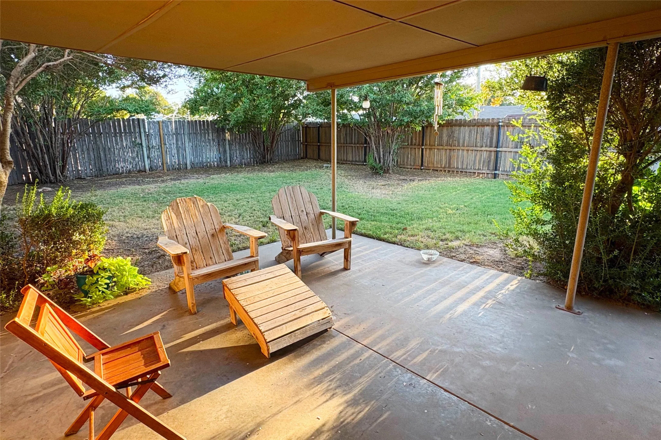 Single Family Residence For Sale in Wilbarger County , 2802 Wood Street, Vernon, Texas 76384, 3 Bedroom, 2 Bathroom, 1 Garage spaces, 1,724 Sqft, built in 1978, mls#21388706, Real Estate Agent in Vernon, Homes For Sale in Wilbarger county, Homes For Sale in Vernon, Realtor in Vernon Texas, Real Estate Brokerage Independent Realty Texas, Luminita Cordes Realtor