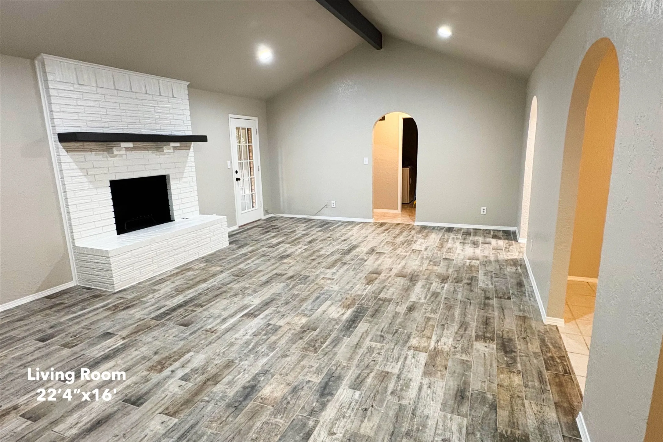 Single Family Residence For Sale in Wilbarger County , 2802 Wood Street, Vernon, Texas 76384, 3 Bedroom, 2 Bathroom, 1 Garage spaces, 1,724 Sqft, built in 1978, mls#21388706, Real Estate Agent in Vernon, Homes For Sale in Wilbarger county, Homes For Sale in Vernon, Realtor in Vernon Texas, Real Estate Brokerage Independent Realty Texas, Luminita Cordes Realtor
