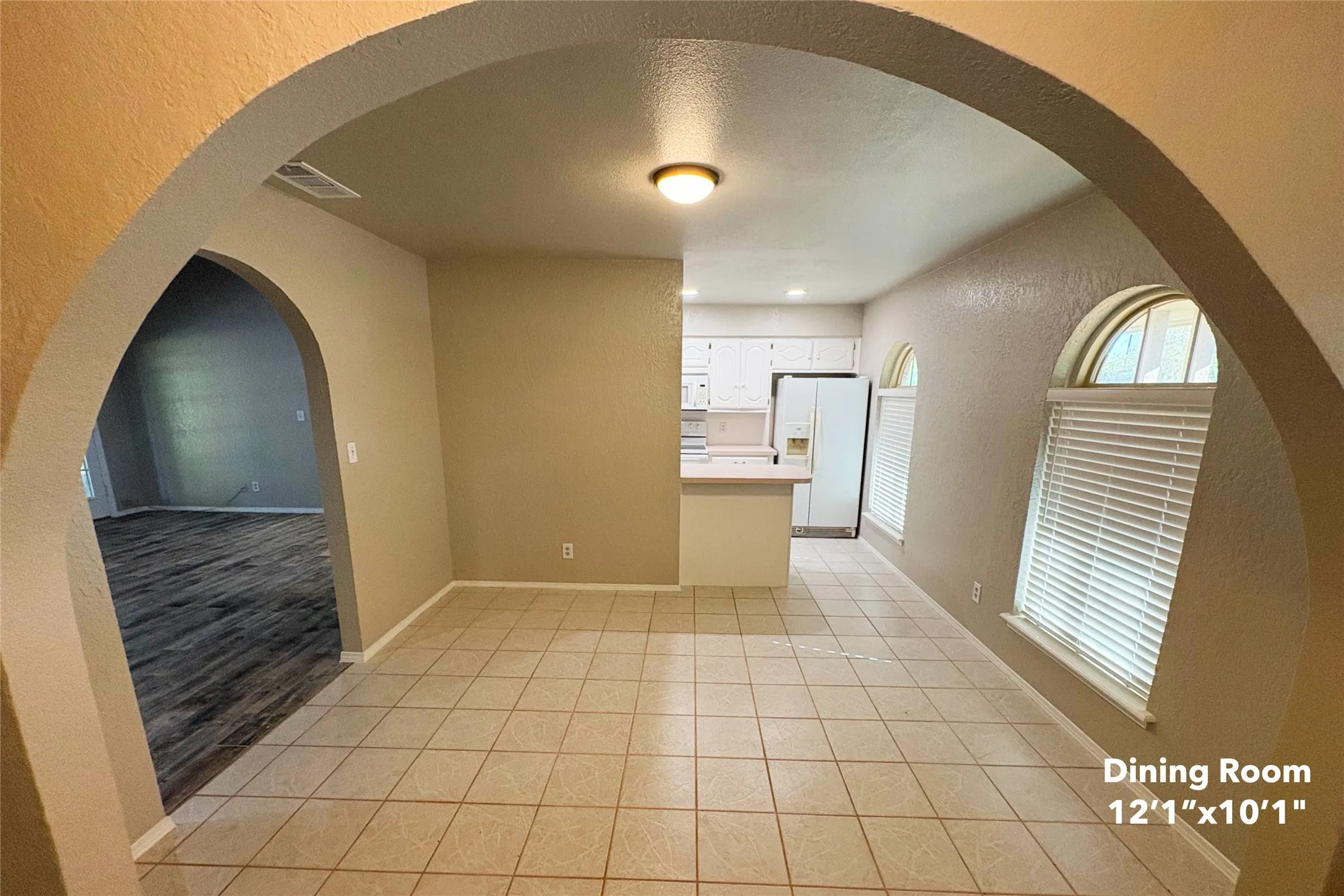 Single Family Residence For Sale in Wilbarger County , 2802 Wood Street, Vernon, Texas 76384, 3 Bedroom, 2 Bathroom, 1 Garage spaces, 1,724 Sqft, built in 1978, mls#21388706, Real Estate Agent in Vernon, Homes For Sale in Wilbarger county, Homes For Sale in Vernon, Realtor in Vernon Texas, Real Estate Brokerage Independent Realty Texas, Luminita Cordes Realtor