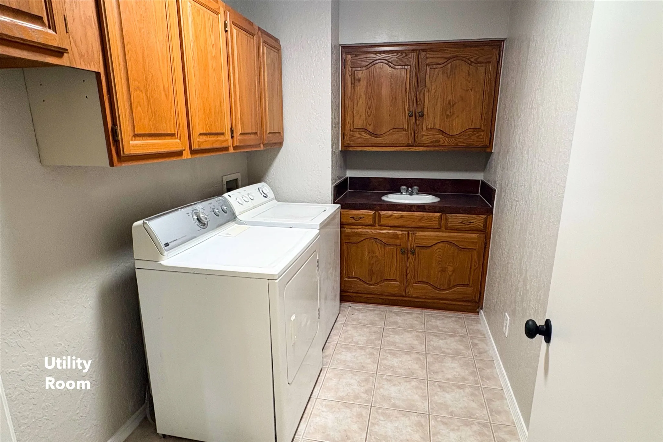 Single Family Residence For Sale in Wilbarger County , 2802 Wood Street, Vernon, Texas 76384, 3 Bedroom, 2 Bathroom, 1 Garage spaces, 1,724 Sqft, built in 1978, mls#21388706, Real Estate Agent in Vernon, Homes For Sale in Wilbarger county, Homes For Sale in Vernon, Realtor in Vernon Texas, Real Estate Brokerage Independent Realty Texas, Luminita Cordes Realtor