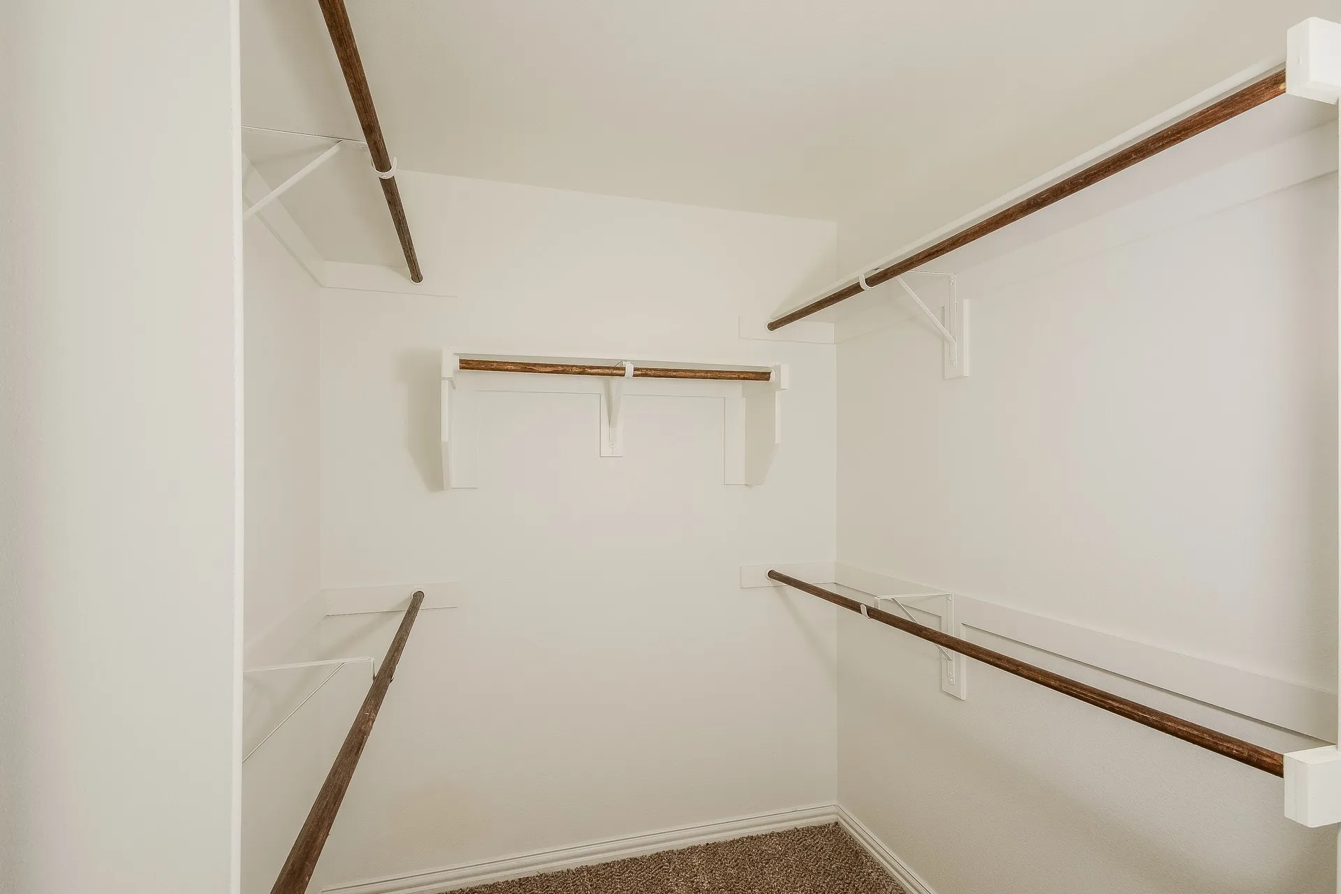 Single Family Residence For Rent in Collin County , 145 Cedar Canyon Drive, Anna, Texas 75409, 3 Bedroom, 2 Bathroom, 2 Garage spaces, 1,442 Sqft, built in 2019, mls#21388711, Real Estate Agent in Anna, Homes For Rent in Collin county, Homes For Rent in Anna, Realtor in Anna Texas, Real Estate Brokerage Independent Realty Texas, Luminita Cordes Realtor