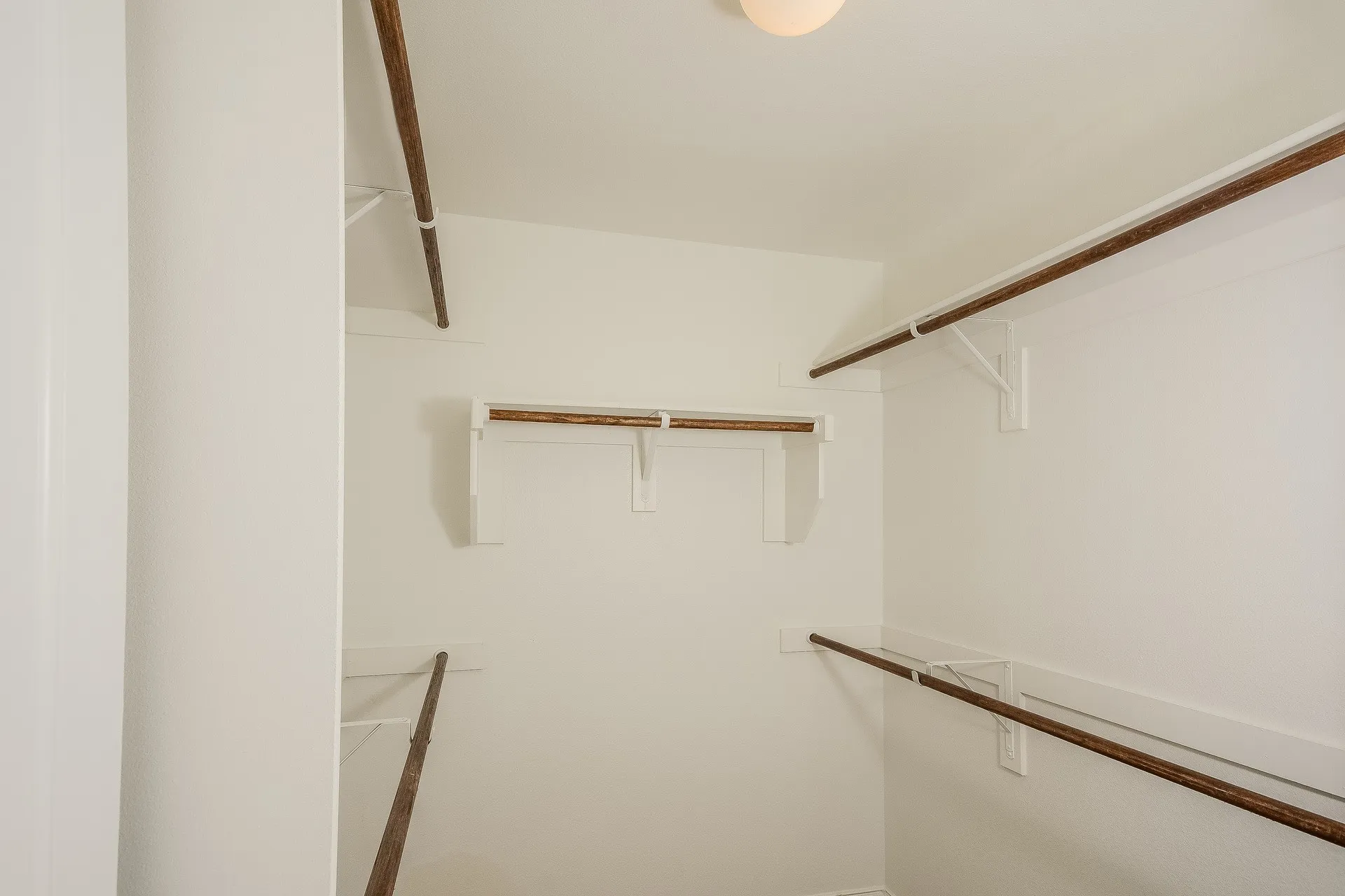 Single Family Residence For Rent in Collin County , 145 Cedar Canyon Drive, Anna, Texas 75409, 3 Bedroom, 2 Bathroom, 2 Garage spaces, 1,442 Sqft, built in 2019, mls#21388711, Real Estate Agent in Anna, Homes For Rent in Collin county, Homes For Rent in Anna, Realtor in Anna Texas, Real Estate Brokerage Independent Realty Texas, Luminita Cordes Realtor