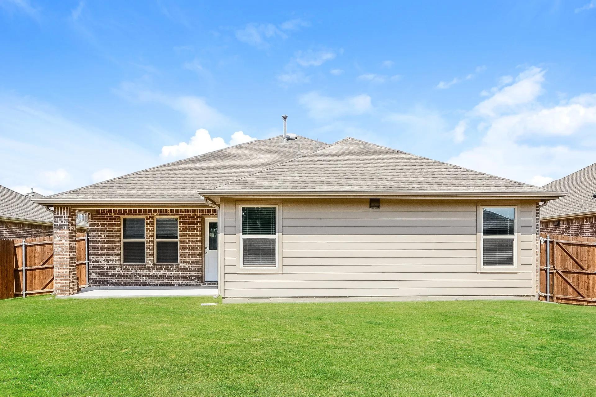 Single Family Residence For Rent in Collin County , 145 Cedar Canyon Drive, Anna, Texas 75409, 3 Bedroom, 2 Bathroom, 2 Garage spaces, 1,442 Sqft, built in 2019, mls#21388711, Real Estate Agent in Anna, Homes For Rent in Collin county, Homes For Rent in Anna, Realtor in Anna Texas, Real Estate Brokerage Independent Realty Texas, Luminita Cordes Realtor
