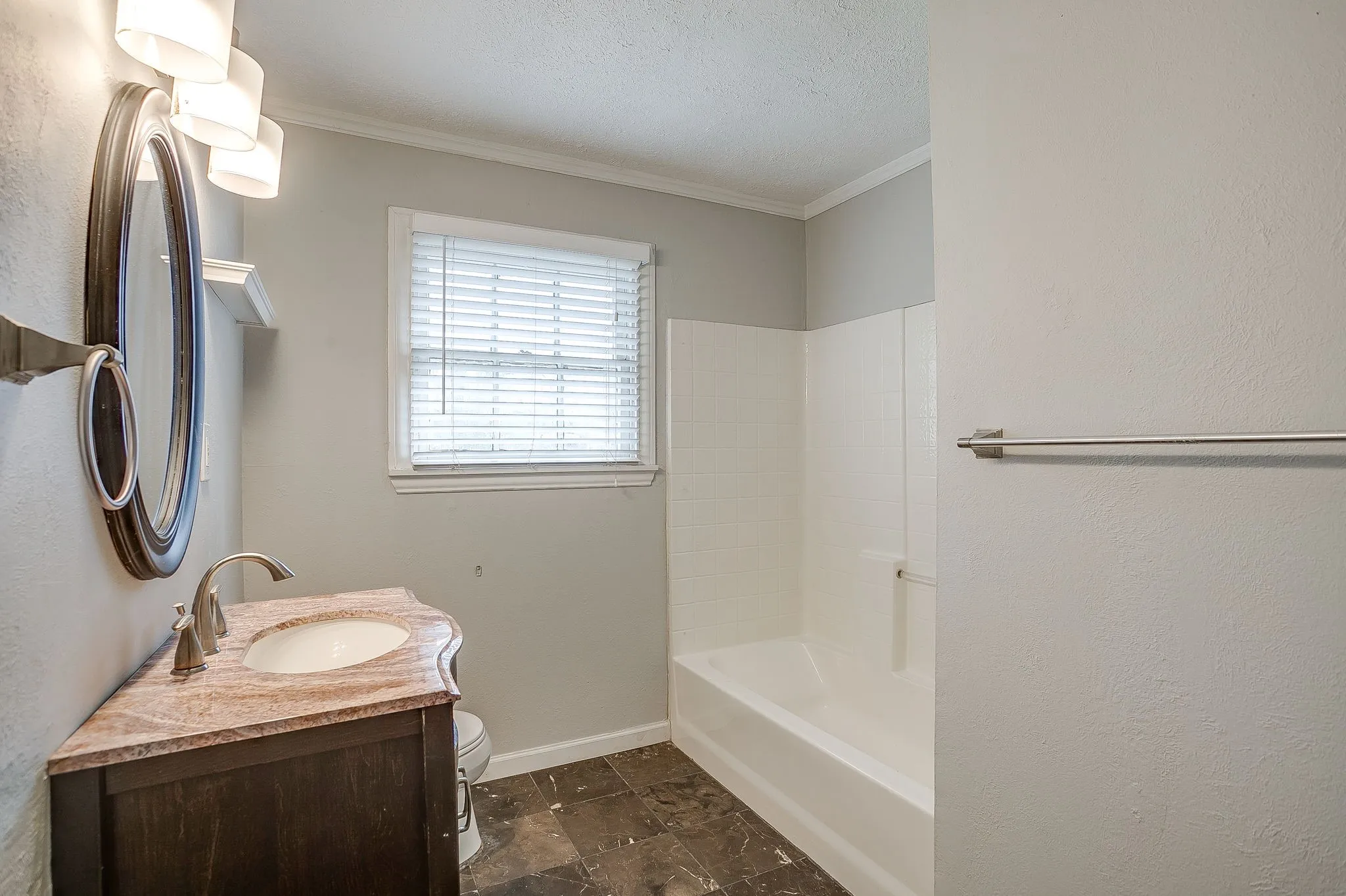 Single Family Residence For Rent in Johnson County , 406 Bellevue Drive, Cleburne, Texas 76033, 4 Bedroom, 3 Bathroom, Garage spaces, 3,083 Sqft, built in 1945, mls#21388715, Real Estate Agent in Cleburne, Homes For Rent in Johnson county, Homes For Rent in Cleburne, Realtor in Cleburne Texas, Real Estate Brokerage Independent Realty Texas, Luminita Cordes Realtor