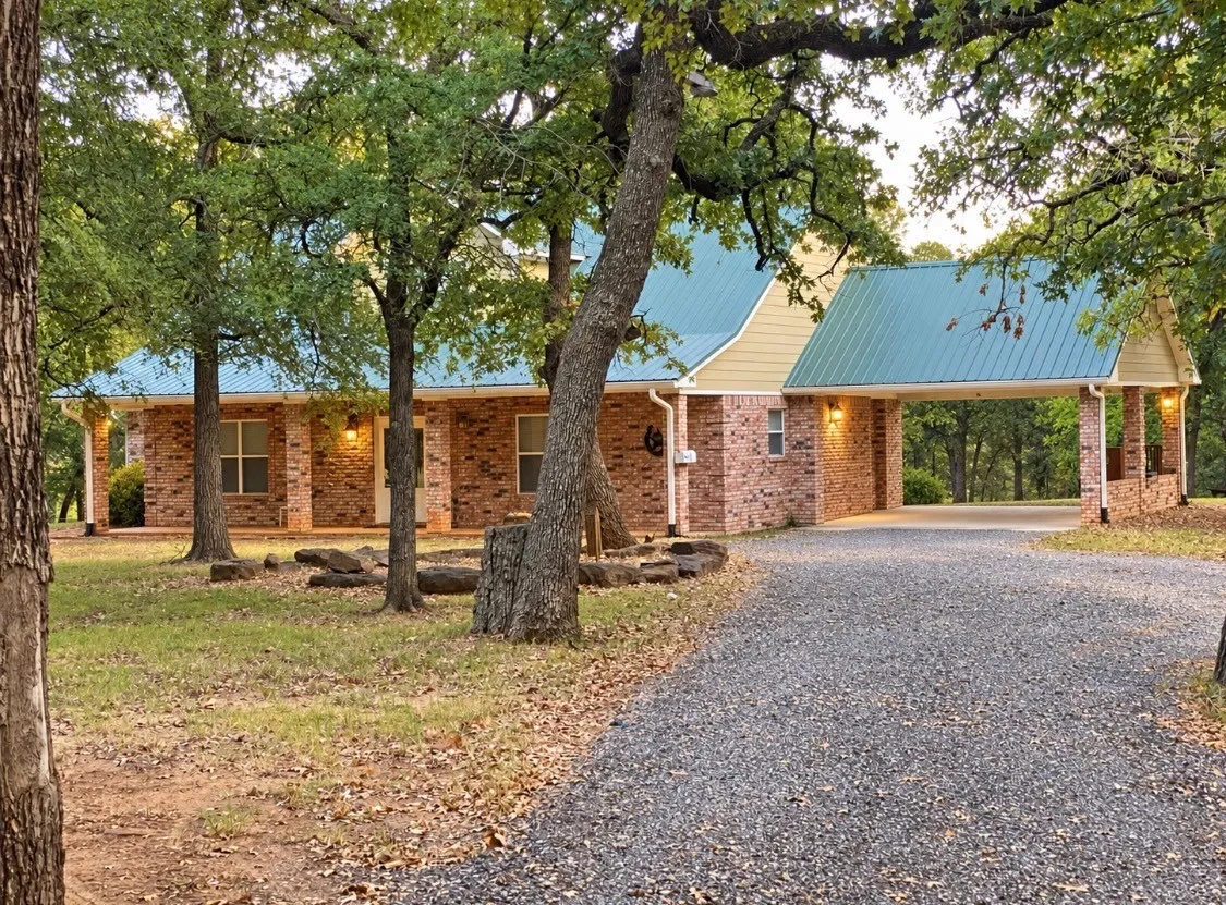Farm For Sale in Cooke County , 3704 County Road 220, Gainesville, Texas 76240, 3 Bedroom, 3 Bathroom, Garage spaces, 2,964 Sqft, built in 2006, mls#21388666, Real Estate Agent in Gainesville, Homes For Sale in Cooke county, Homes For Sale in Gainesville, Realtor in Gainesville Texas, Real Estate Brokerage Independent Realty Texas, Luminita Cordes Realtor