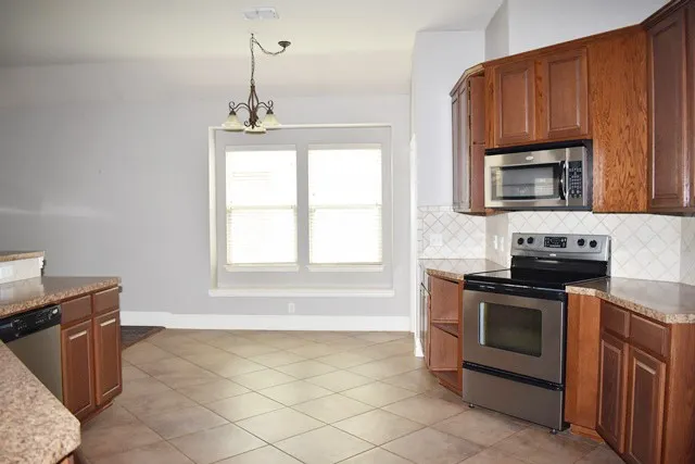 Single Family Residence For Rent in Collin County , 10312 Colfax Drive, Mc Kinney, Texas 75072, 3 Bedroom, 2 Bathroom, 2 Garage spaces, 1,904 Sqft, built in 2008, mls#21388667, Real Estate Agent in Mc Kinney, Homes For Rent in Collin county, Homes For Rent in Mc Kinney, Realtor in Mc Kinney Texas, Real Estate Brokerage Independent Realty Texas, Luminita Cordes Realtor