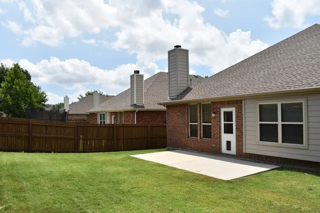 Single Family Residence For Rent in Collin County , 10312 Colfax Drive, Mc Kinney, Texas 75072, 3 Bedroom, 2 Bathroom, 2 Garage spaces, 1,904 Sqft, built in 2008, mls#21388667, Real Estate Agent in Mc Kinney, Homes For Rent in Collin county, Homes For Rent in Mc Kinney, Realtor in Mc Kinney Texas, Real Estate Brokerage Independent Realty Texas, Luminita Cordes Realtor