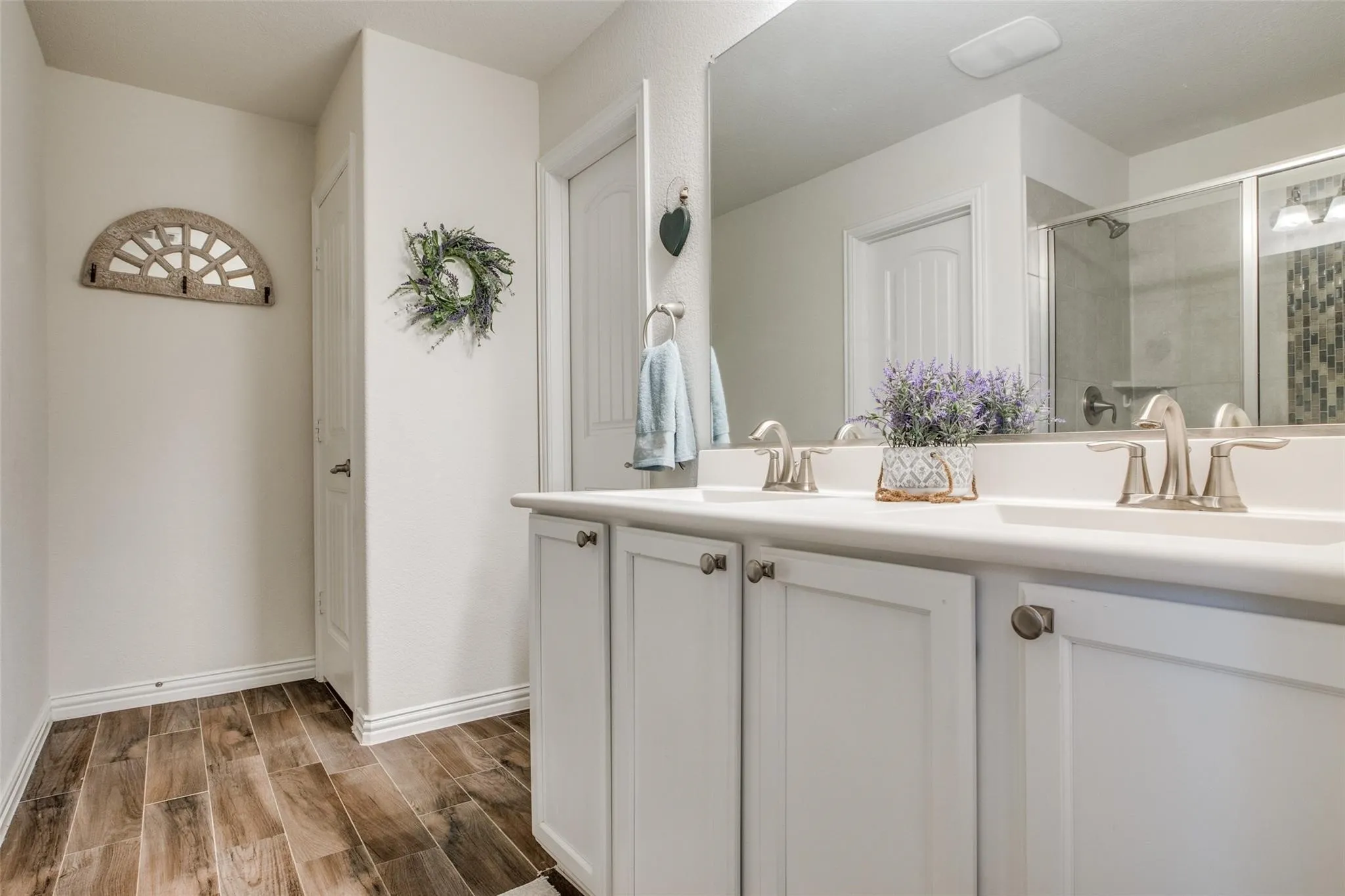 Single Family Residence For Rent in Collin County , 1203 Timberfalls Drive, Anna, Texas 75409, 4 Bedroom, 2 Bathroom, 1 Garage spaces, 1,999 Sqft, built in 2018, mls#21386200, Real Estate Agent in Anna, Homes For Rent in Collin county, Homes For Rent in Anna, Realtor in Anna Texas, Real Estate Brokerage Independent Realty Texas, Luminita Cordes Realtor